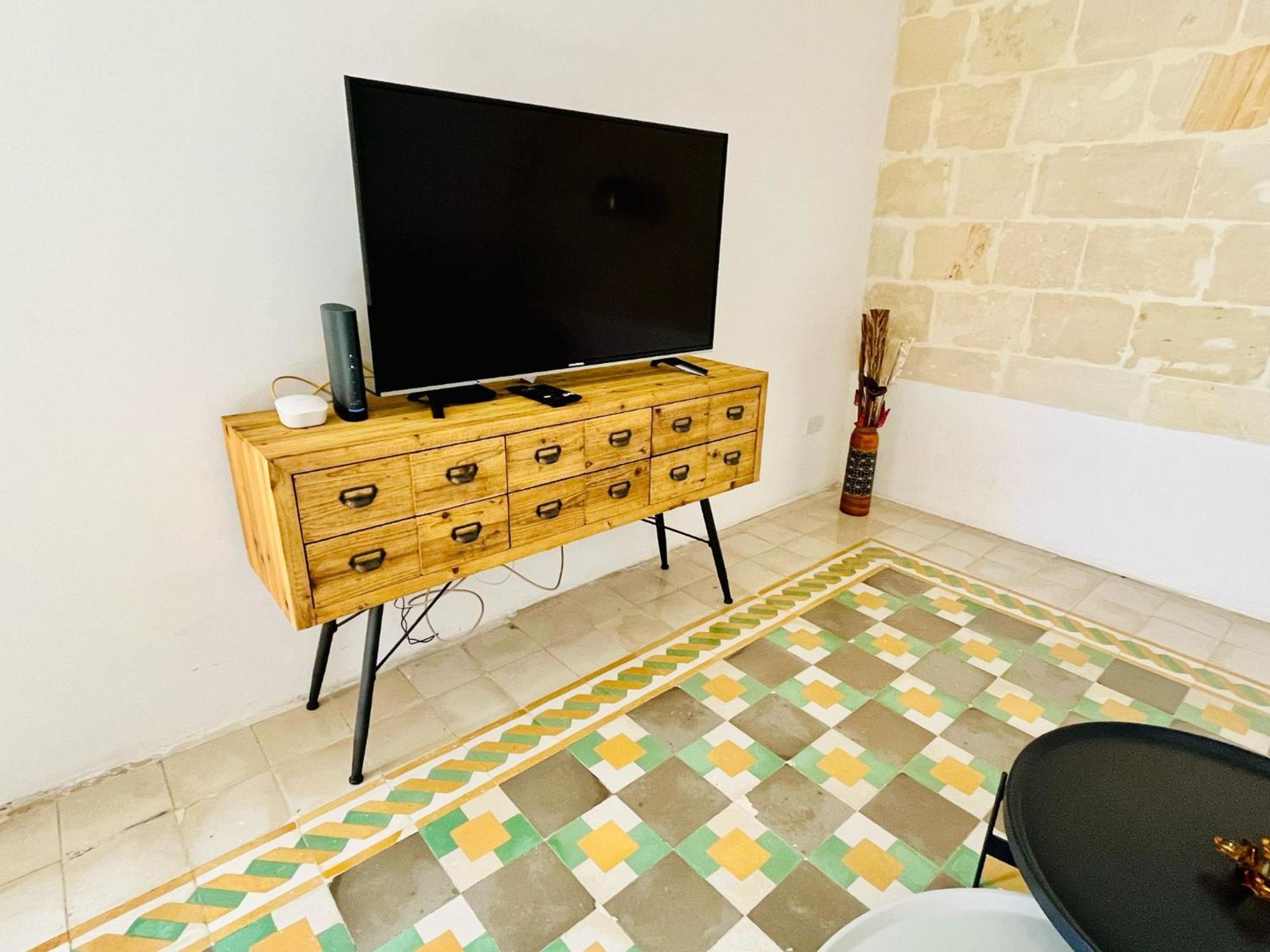Cozy Charming Apartment In Old Bakery Street La Valeta Exterior foto